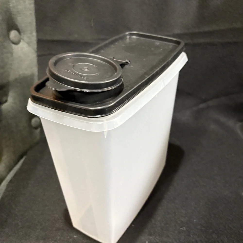 TUPPERWARE Clear Storage Container #469 Black Lid #7882 & Snap Top #471